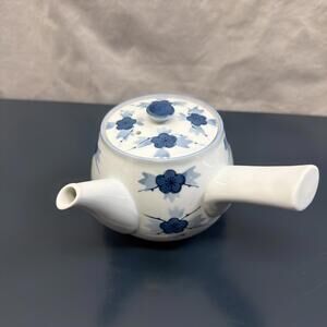 Vintage Blue White Floral Porcelain Japanese Teapot Kyushu Style Hasamiyaki?